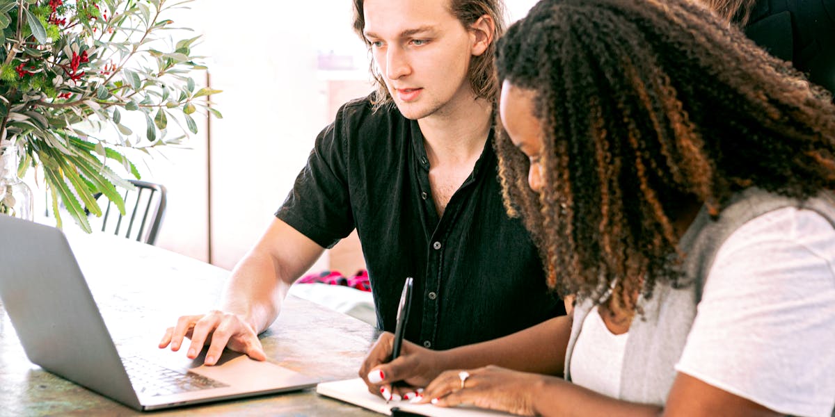 growth hacking com webinars